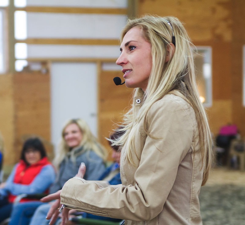 meet-devon-who-am-i Certified Equine Gestalt Coach devon combs